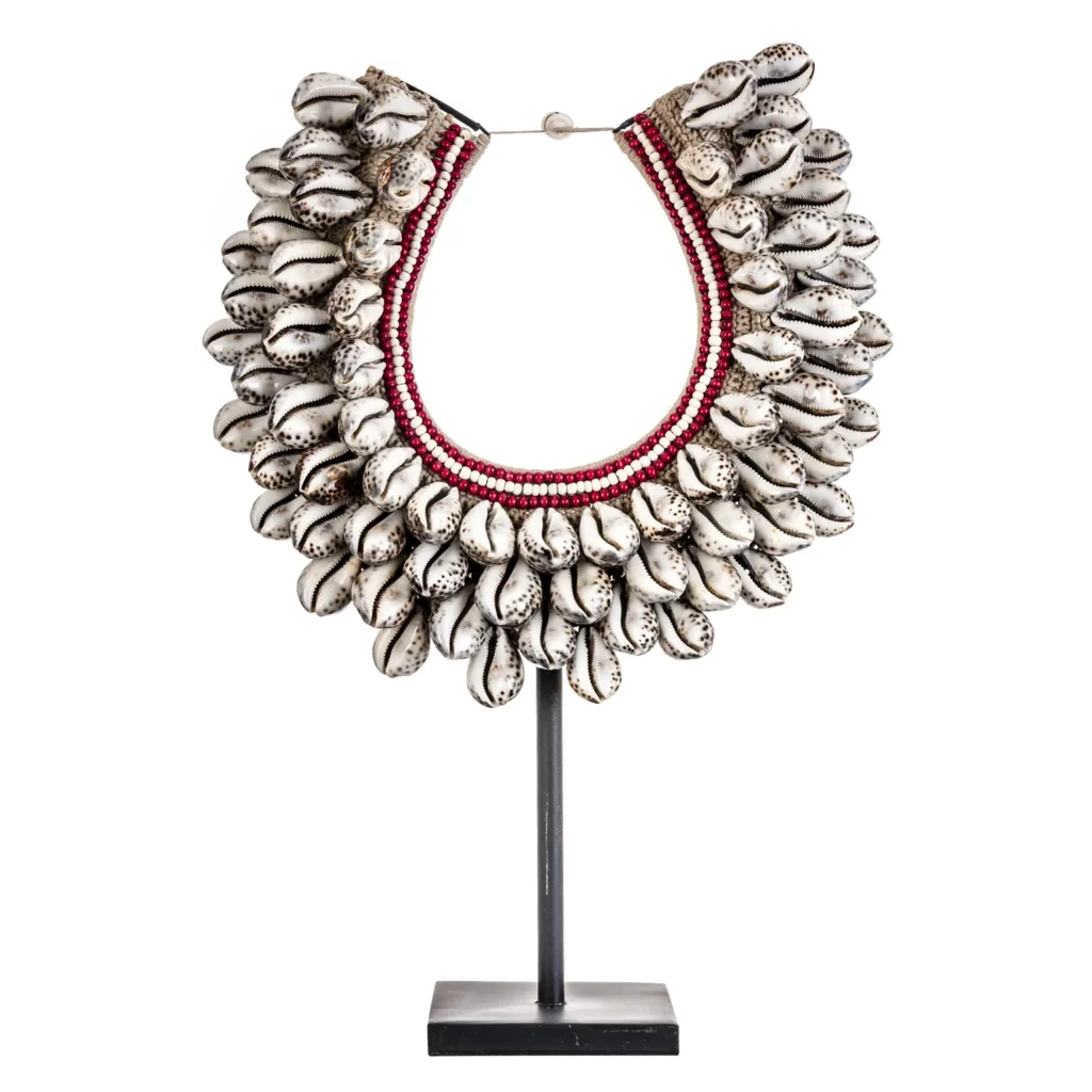FIGURA COLLAR INGA