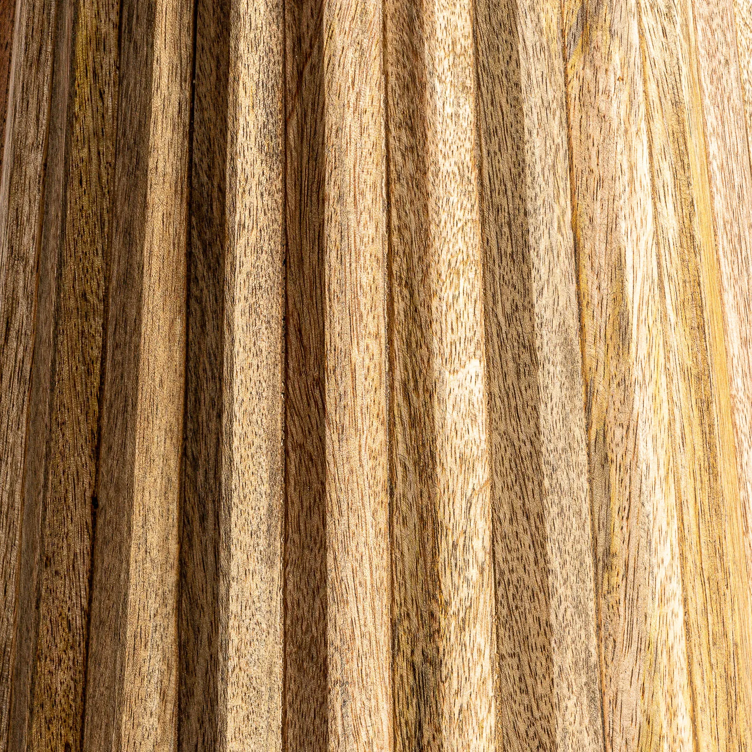 MESA AUXILIAR PLISSÉ WOOD - Imagen 3