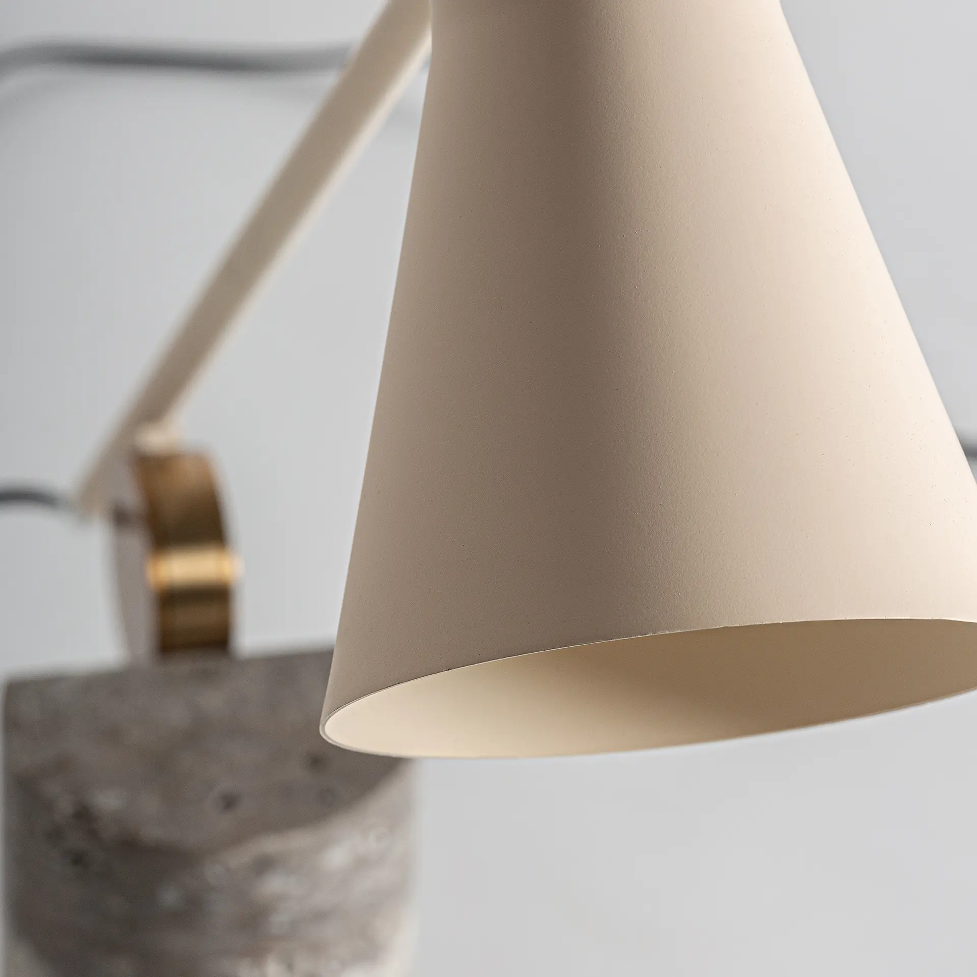 LÁMPARA DE SOBREMESA IVORY - Imagen 3