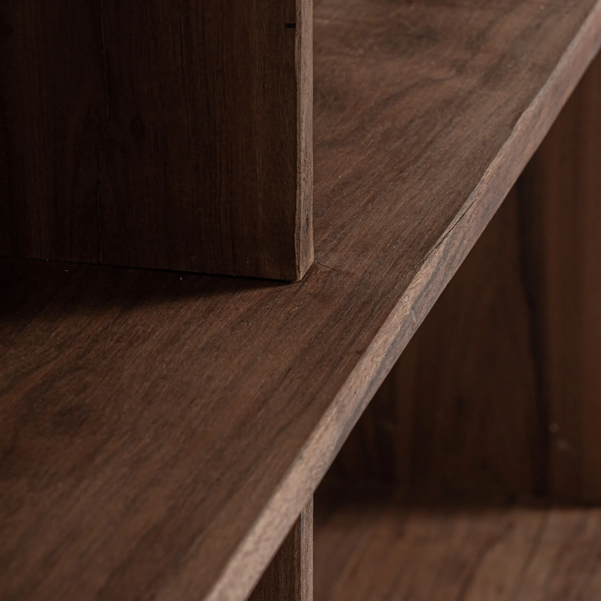 ESTANTE MODULAR BRUTALIST - Imagen 6