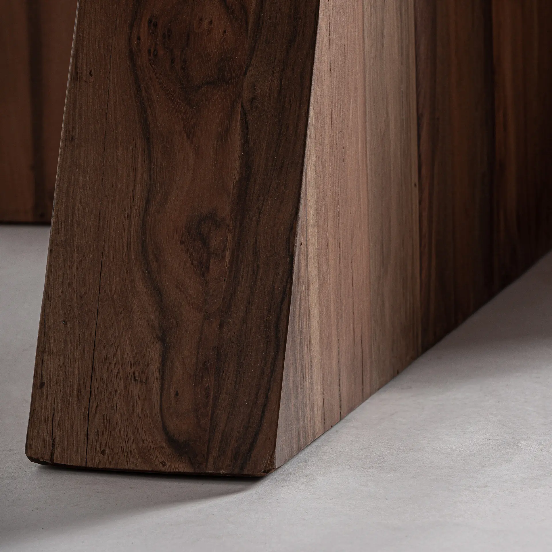MESA COMEDOR BRUTALIST - Imagen 4