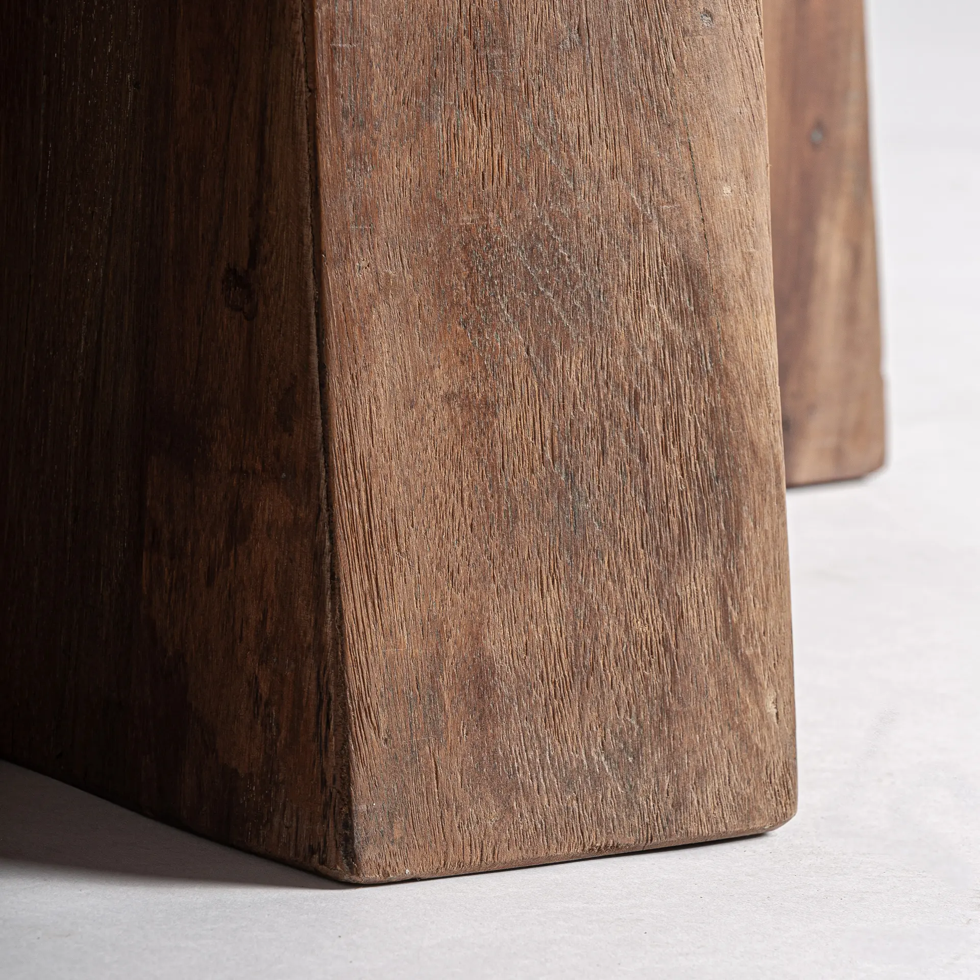 MESA COMEDOR BRUTALIST - Imagen 4