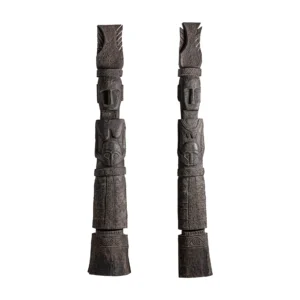 ESCULTURA PIE J 2