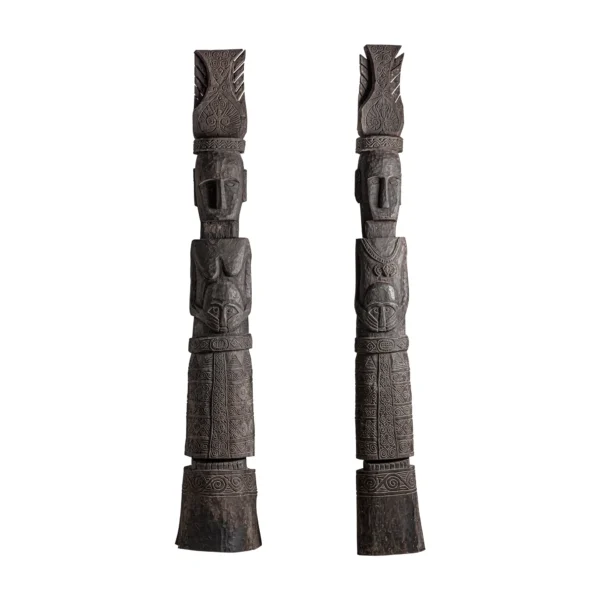 ESCULTURA PIE J 2